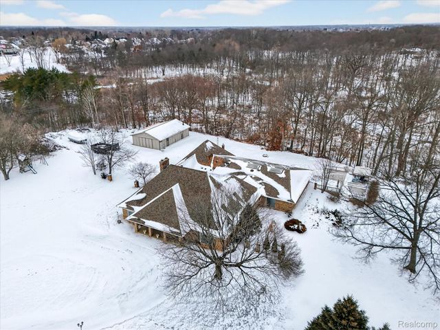 9505 E Atherton Road, Davison Township, MI 48423