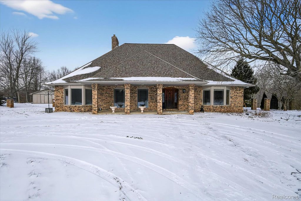 9505 E Atherton Road, Davison Township, MI 48423