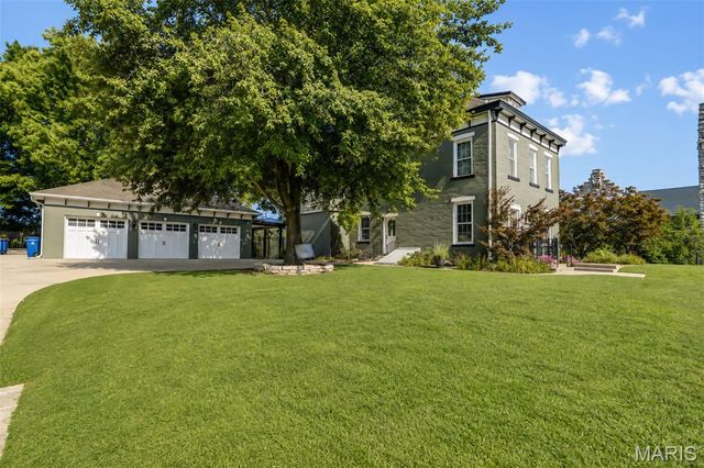 330 Alby Street, Alton, IL 62002