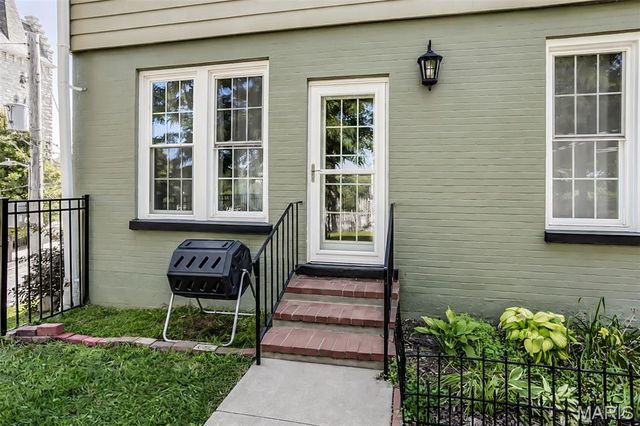 330 Alby Street, Alton, IL 62002