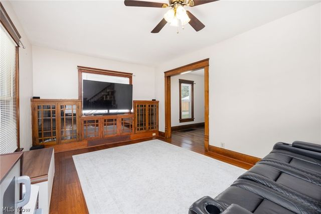 159 N Lyman Street, Wadsworth, OH 44281