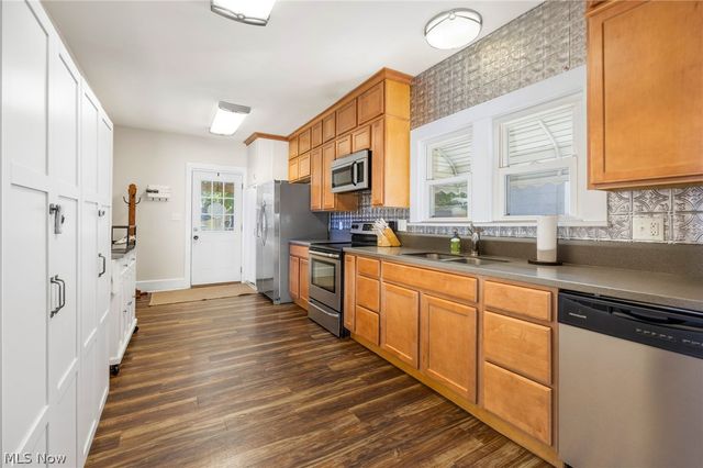 159 N Lyman Street, Wadsworth, OH 44281