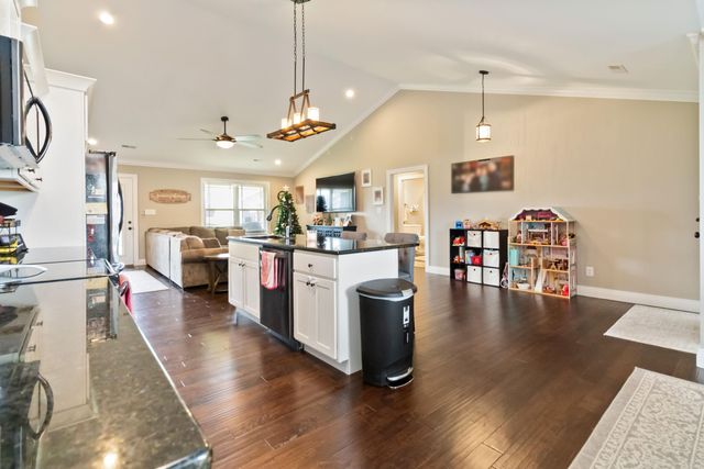 100 Caribou Drive, London, KY 40744