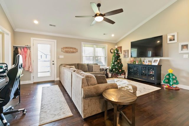 100 Caribou Drive, London, KY 40744