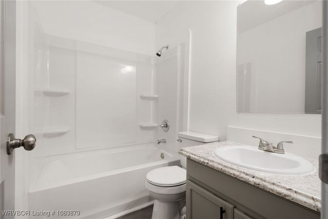 713 N 7th Street, Van Buren, AR 72956