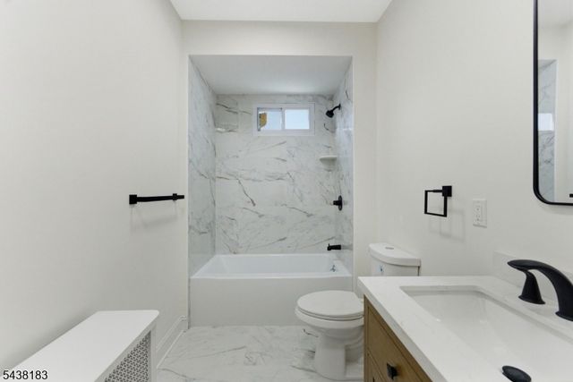 1 Bay Ave, Bloomfield Twp., NJ 07003