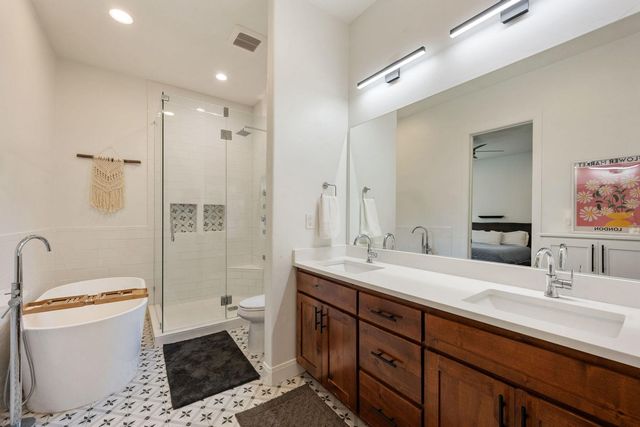 124 Hoskins Trail TRL, Boerne, TX 78006