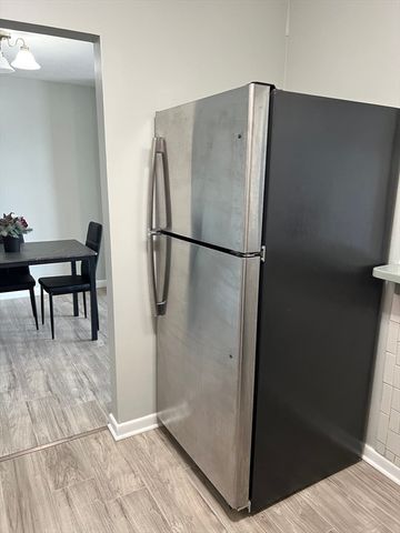 5 Woodsum Dr 5, Braintree, MA 02184