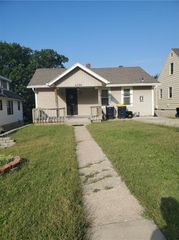 4338 Myrtle Avenue, Kansas City, MO 64130