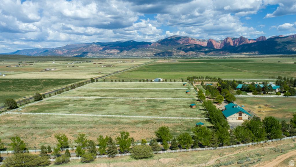 Image 16 of property listing at 622 E HIGHWAY 144 POB, New Harmony, UT 84757