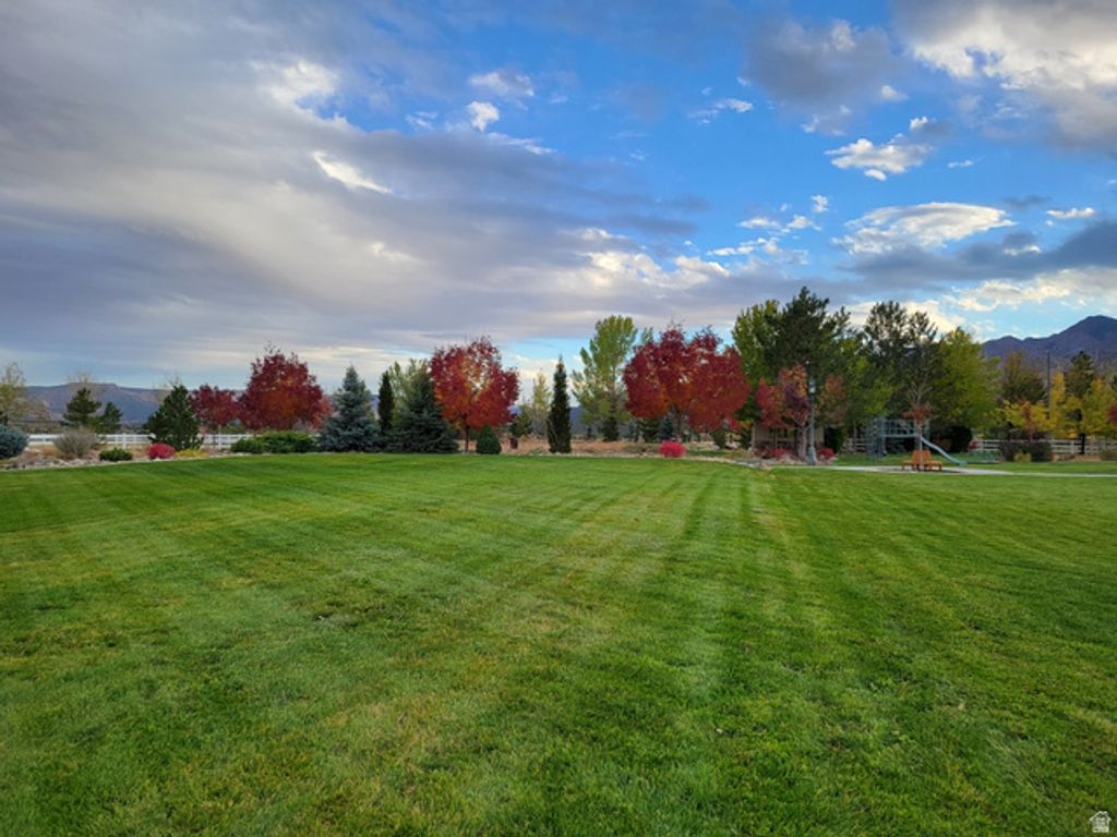 Image 21 of property listing at 622 E HIGHWAY 144 POB, New Harmony, UT 84757