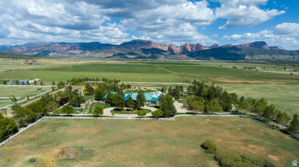 Image 22 of property listing at 622 E HIGHWAY 144 POB, New Harmony, UT 84757