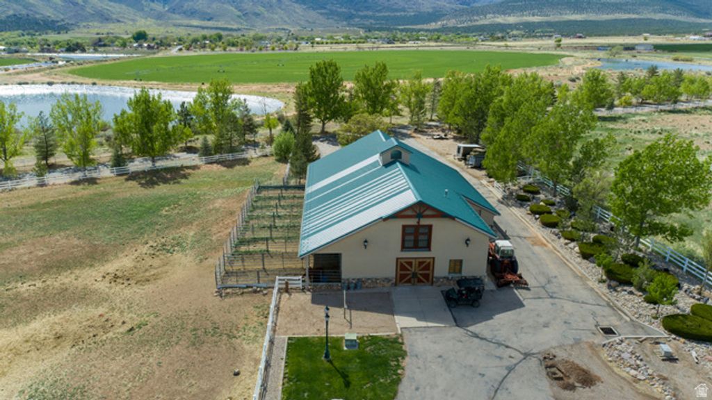Image 27 of property listing at 622 E HIGHWAY 144 POB, New Harmony, UT 84757