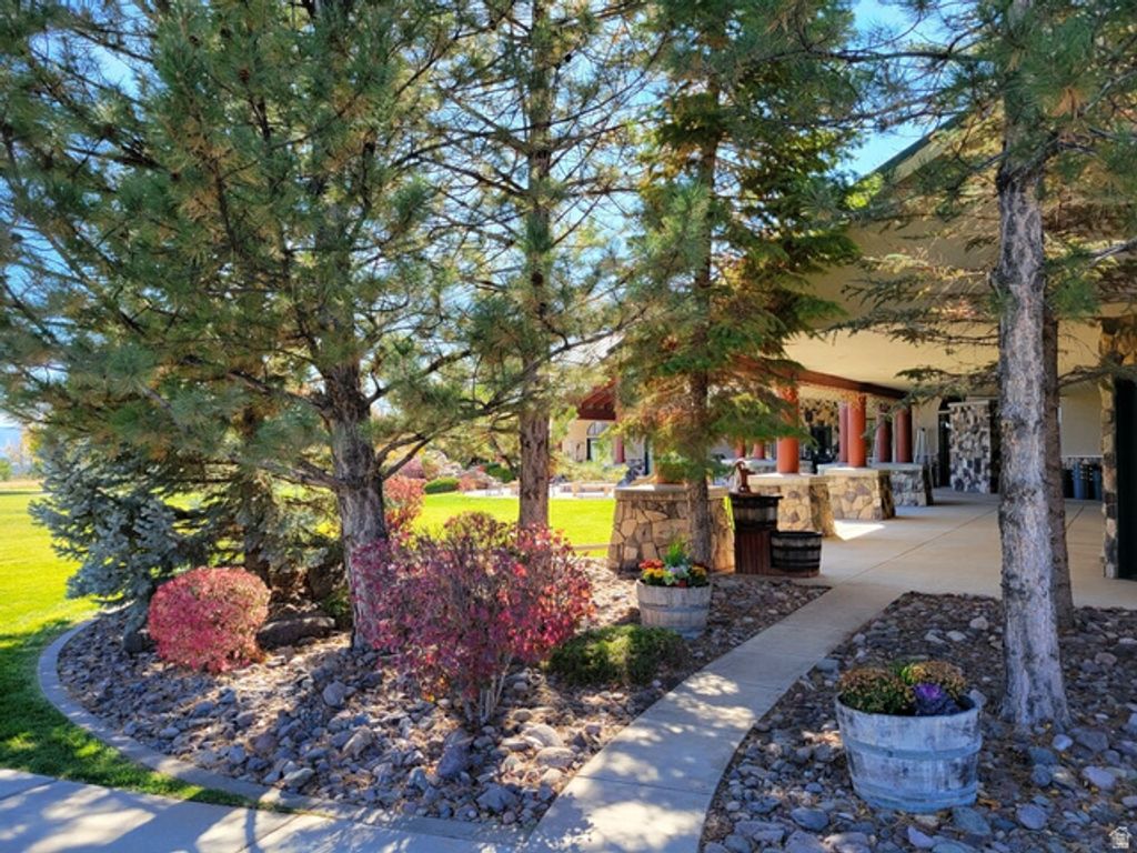 Image 35 of property listing at 622 E HIGHWAY 144 POB, New Harmony, UT 84757