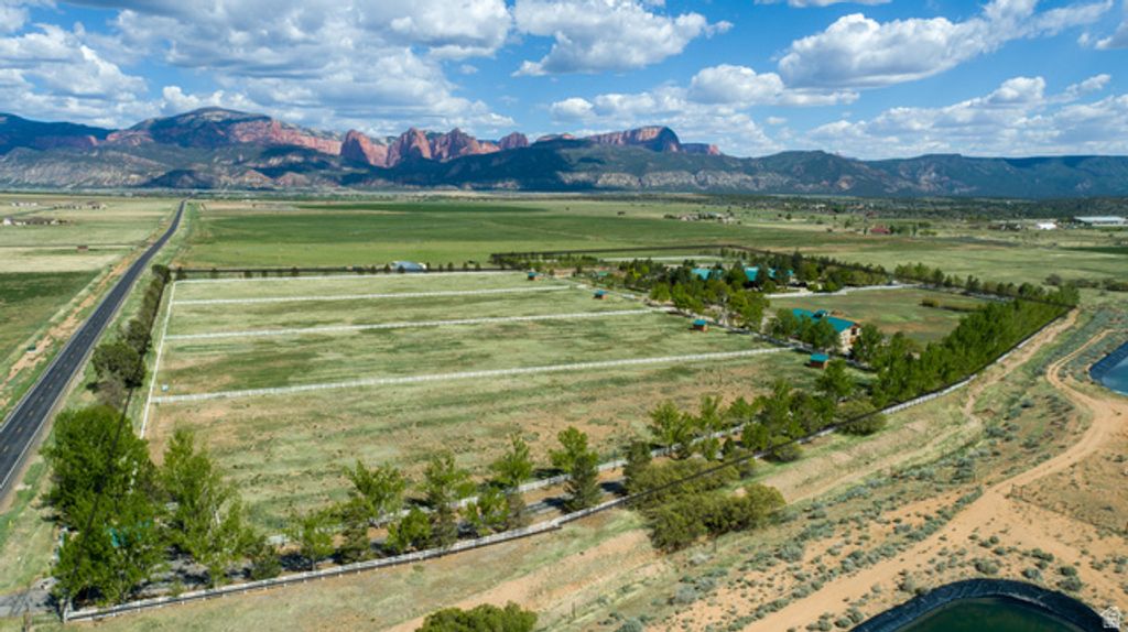 Image 7 of property listing at 622 E HIGHWAY 144 POB, New Harmony, UT 84757