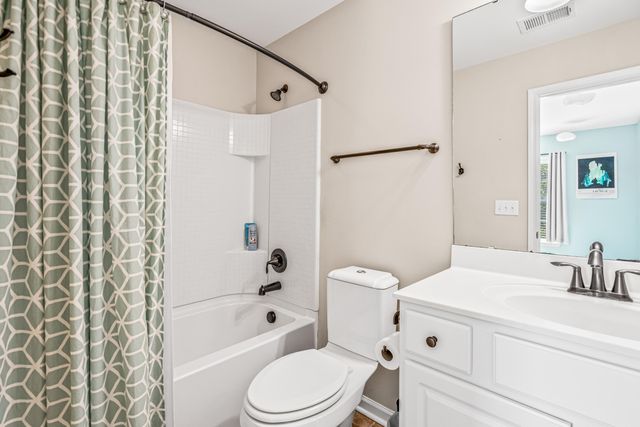 1005 Victoria Pointe Lane, Summerville, SC 29485