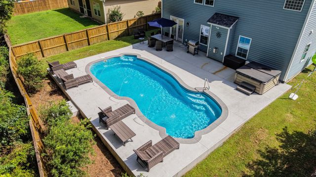 1005 Victoria Pointe Lane, Summerville, SC 29485