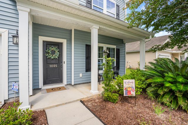 1005 Victoria Pointe Lane, Summerville, SC 29485