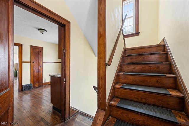 11801 Franklin Boulevard, Lakewood, OH 44107