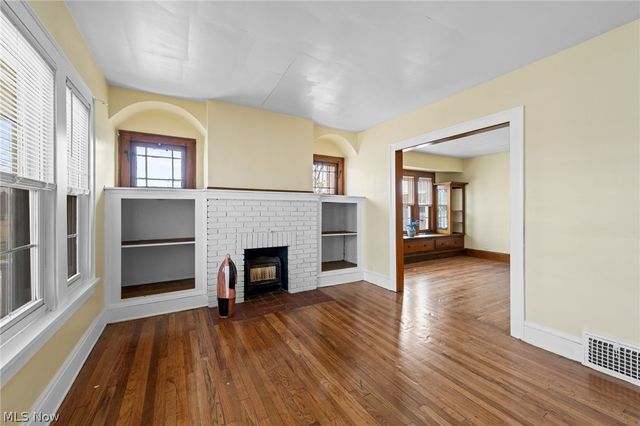 11801 Franklin Boulevard, Lakewood, OH 44107