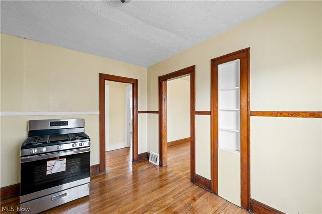 11801 Franklin Boulevard, Lakewood, OH 44107