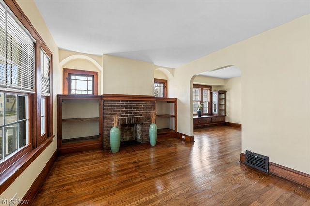 11801 Franklin Boulevard, Lakewood, OH 44107
