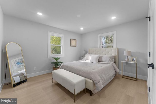 9603 WOODLAND AVE, Lanham, MD 20706