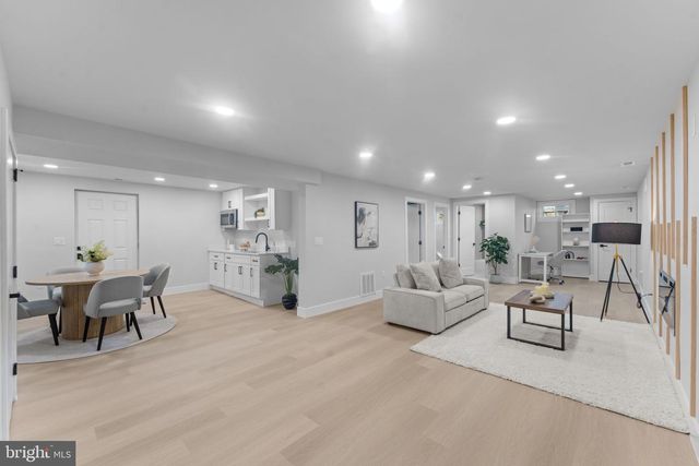 9603 WOODLAND AVE, Lanham, MD 20706