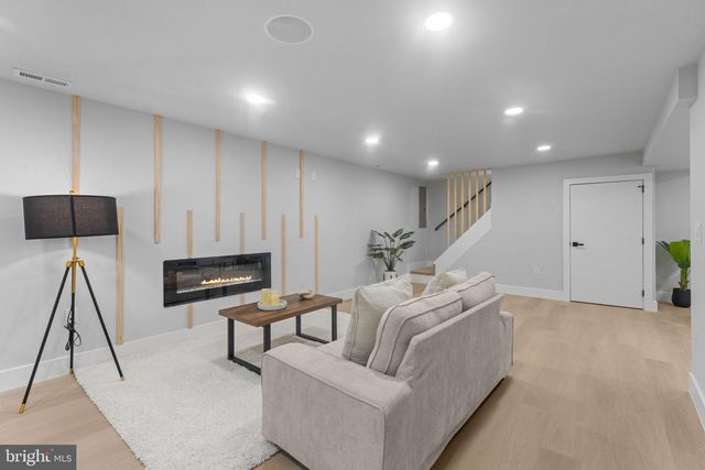 9603 WOODLAND AVE, Lanham, MD 20706