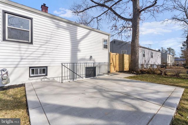 9603 WOODLAND AVE, Lanham, MD 20706