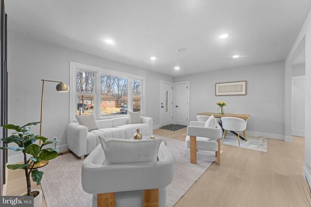 9603 WOODLAND AVE, Lanham, MD 20706