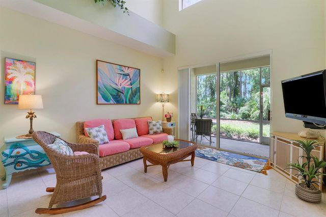 9222 Wentworth Lane, Port St. Lucie, FL 34986