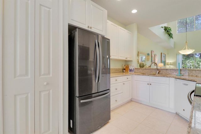 9222 Wentworth Lane, Port St. Lucie, FL 34986