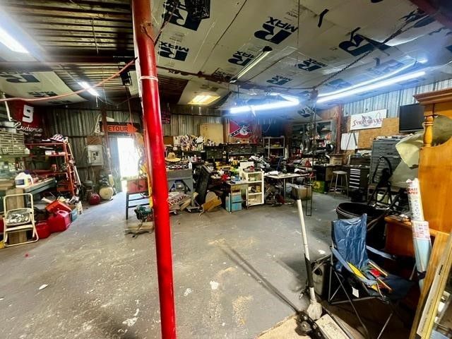 1271 Central Avenue, Newark, TX 76071