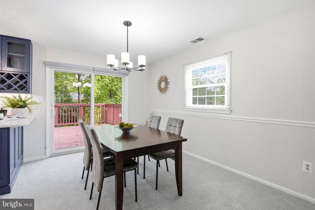 5018 PORTSMOUTH RD, Fairfax, VA 22032