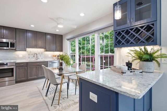 5018 PORTSMOUTH RD, Fairfax, VA 22032