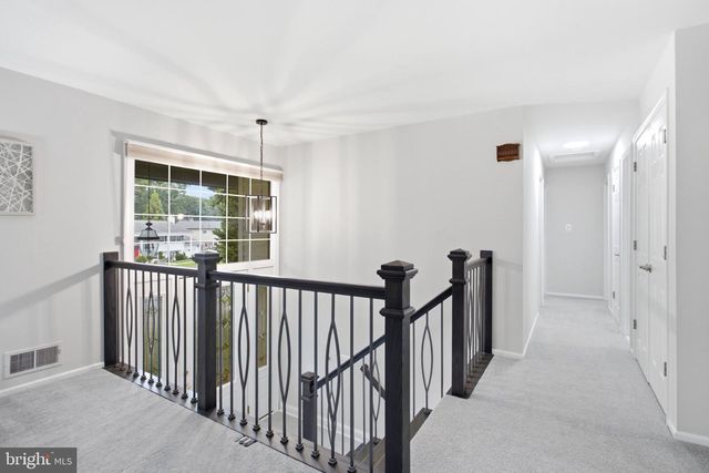 5018 PORTSMOUTH RD, Fairfax, VA 22032