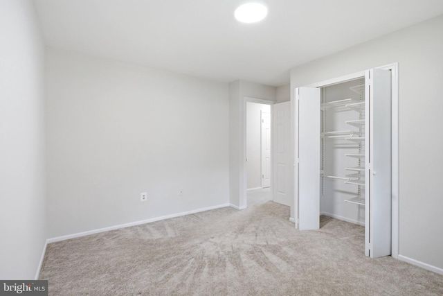 5018 PORTSMOUTH RD, Fairfax, VA 22032