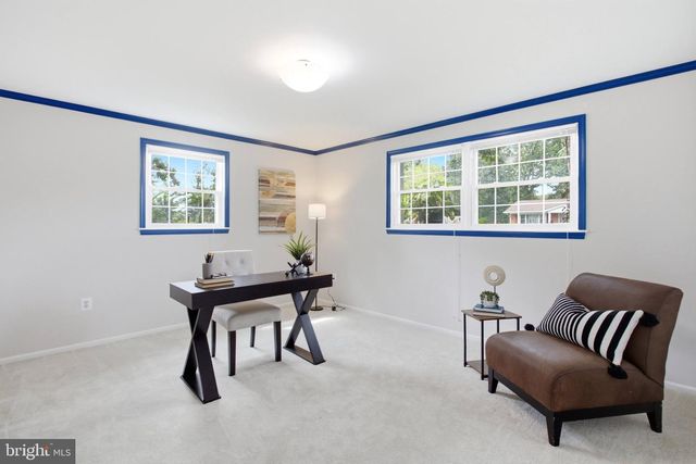 5018 PORTSMOUTH RD, Fairfax, VA 22032