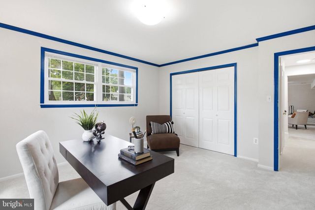5018 PORTSMOUTH RD, Fairfax, VA 22032
