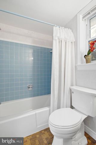 5018 PORTSMOUTH RD, Fairfax, VA 22032