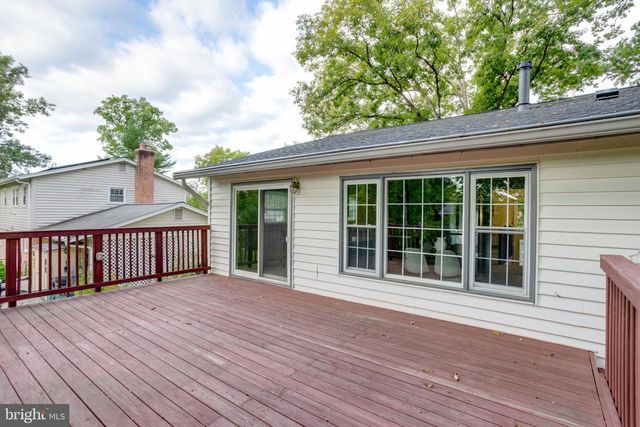 5018 PORTSMOUTH RD, Fairfax, VA 22032