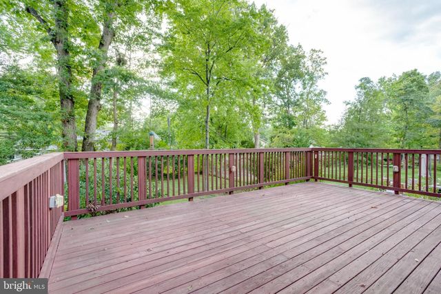 5018 PORTSMOUTH RD, Fairfax, VA 22032