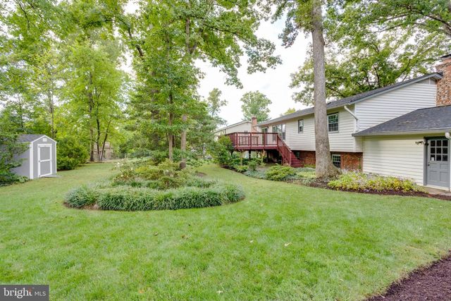 5018 PORTSMOUTH RD, Fairfax, VA 22032