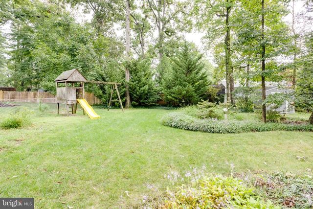 5018 PORTSMOUTH RD, Fairfax, VA 22032