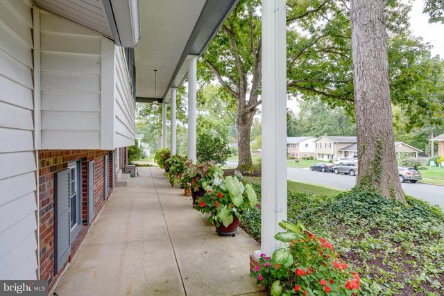 5018 PORTSMOUTH RD, Fairfax, VA 22032