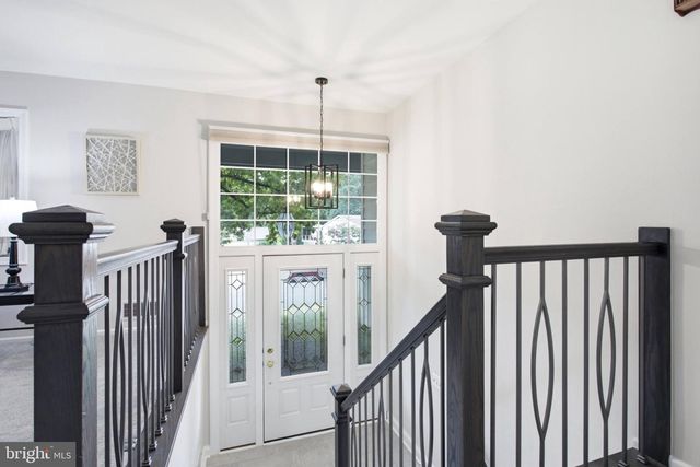 5018 PORTSMOUTH RD, Fairfax, VA 22032