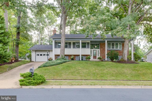 5018 PORTSMOUTH RD, Fairfax, VA 22032