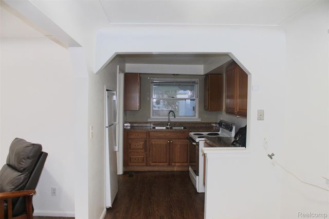 1253 Atkinson Avenue, Bloomfield Hills, MI 48302