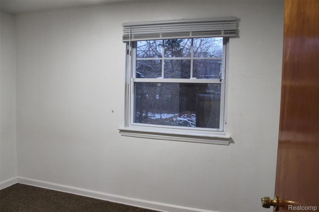 1253 Atkinson Avenue, Bloomfield Hills, MI 48302